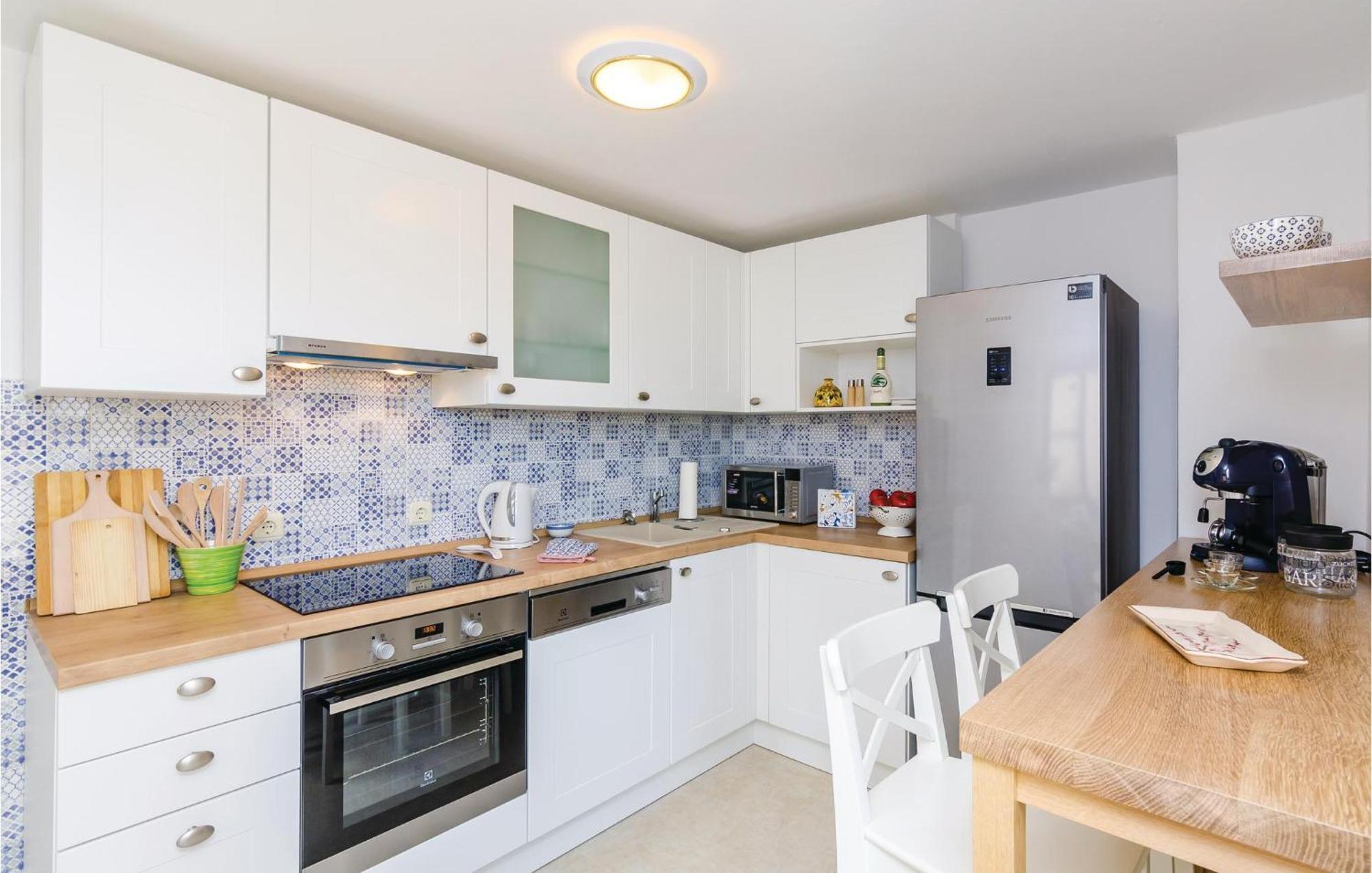 Beautiful Home In Oslje With Kitchen מראה חיצוני תמונה
