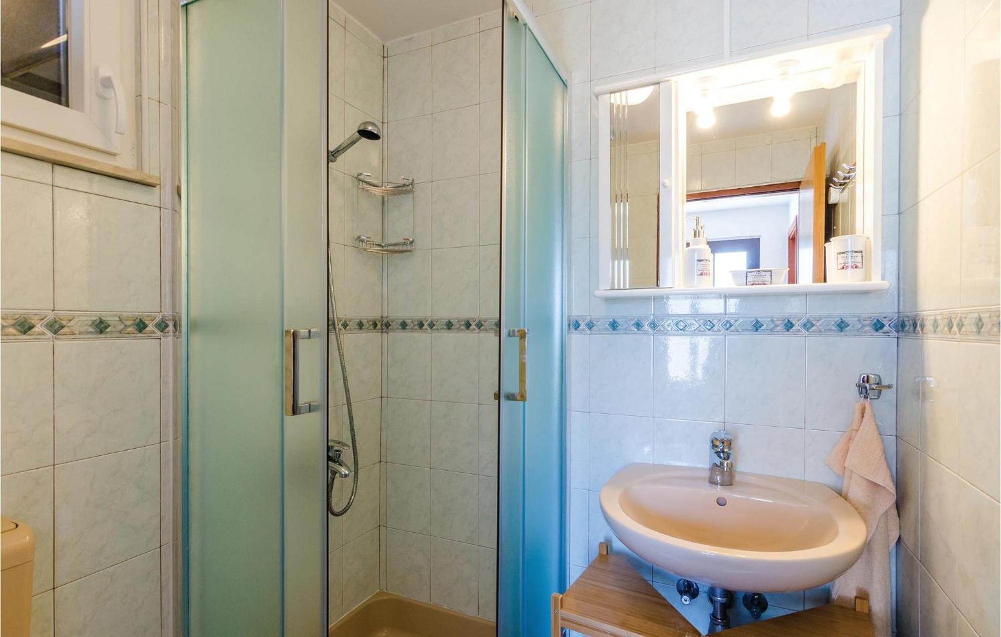 Beautiful Home In Oslje With Kitchen מראה חיצוני תמונה
