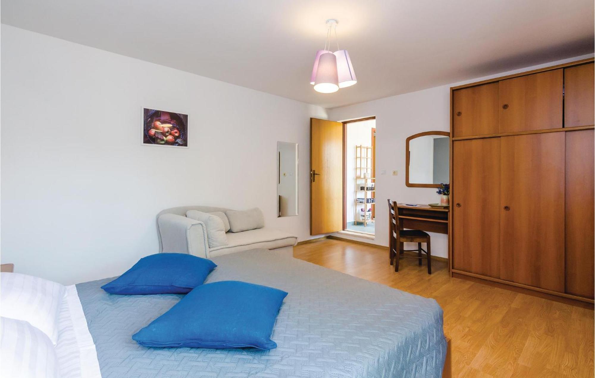 Beautiful Home In Oslje With Kitchen מראה חיצוני תמונה